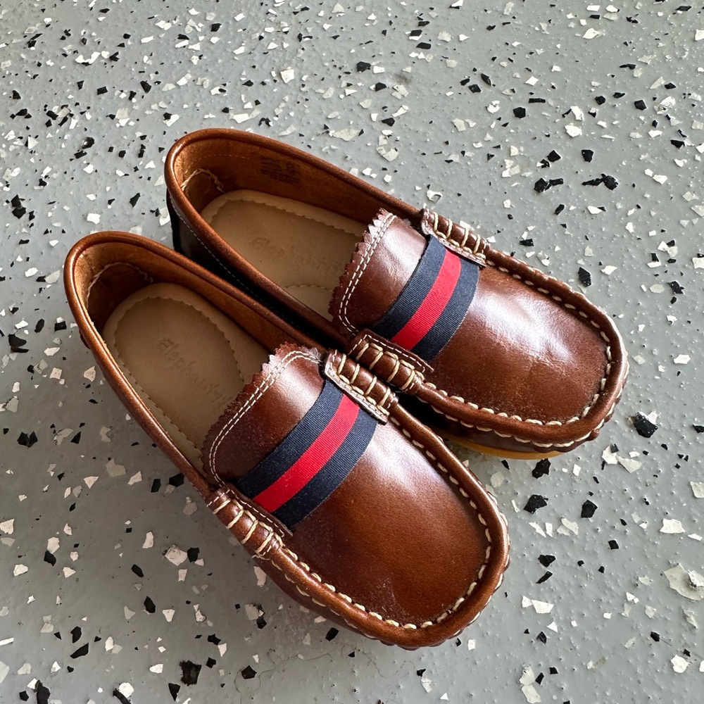 Elephantito boy shoes size 10